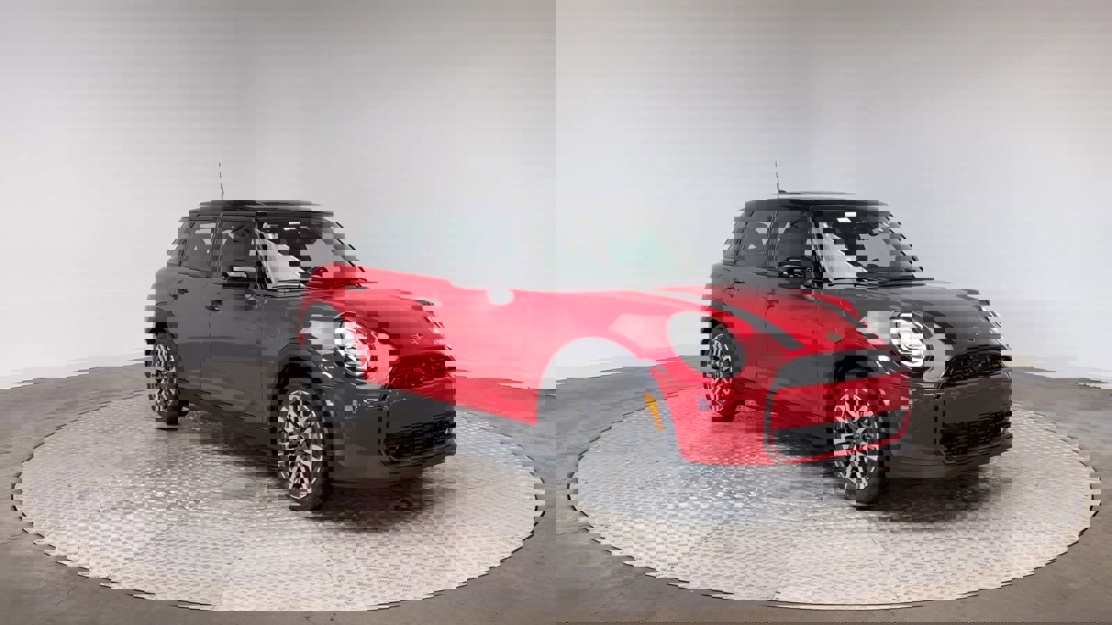 New 2026 MINI Cooper 4-Door Hardtop image 2