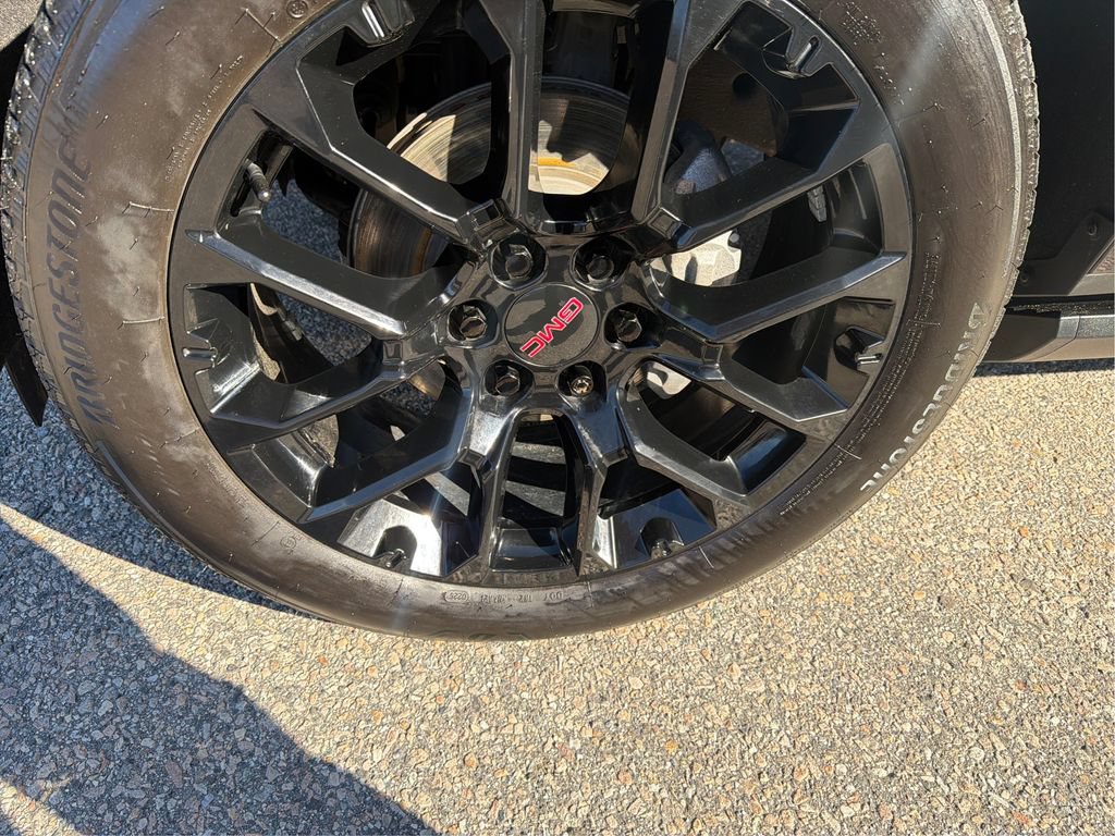 Certified 2023 GMC Yukon XL Denali AWD/4WD image 25