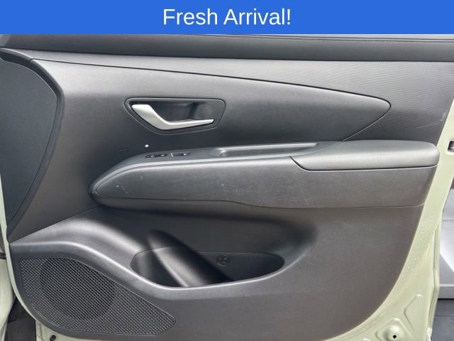 Used 2025 Hyundai Santa Cruz SE image 27