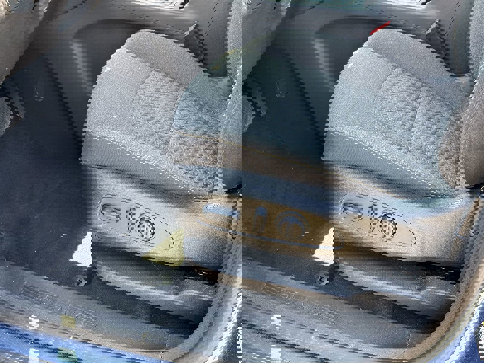 Used 2024 Chevrolet Equinox LT w/ LPO, Floor Liner Package image 17