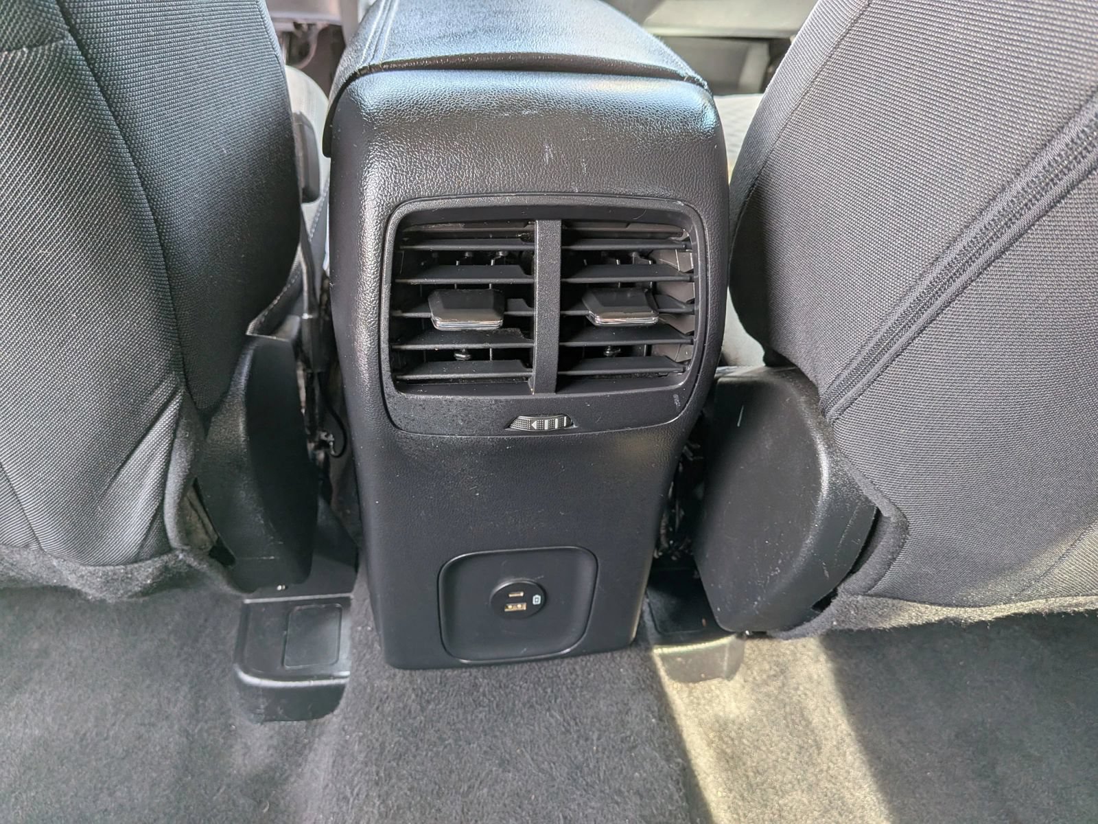 Used 2020 Ford Escape SE FWD image 40