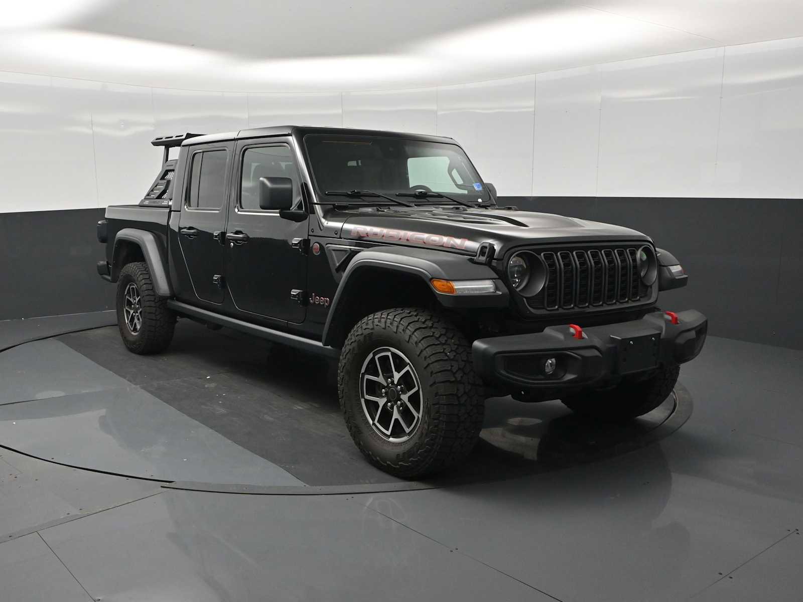 Used 2024 Jeep Gladiator Rubicon w/ Convenience Group image 2