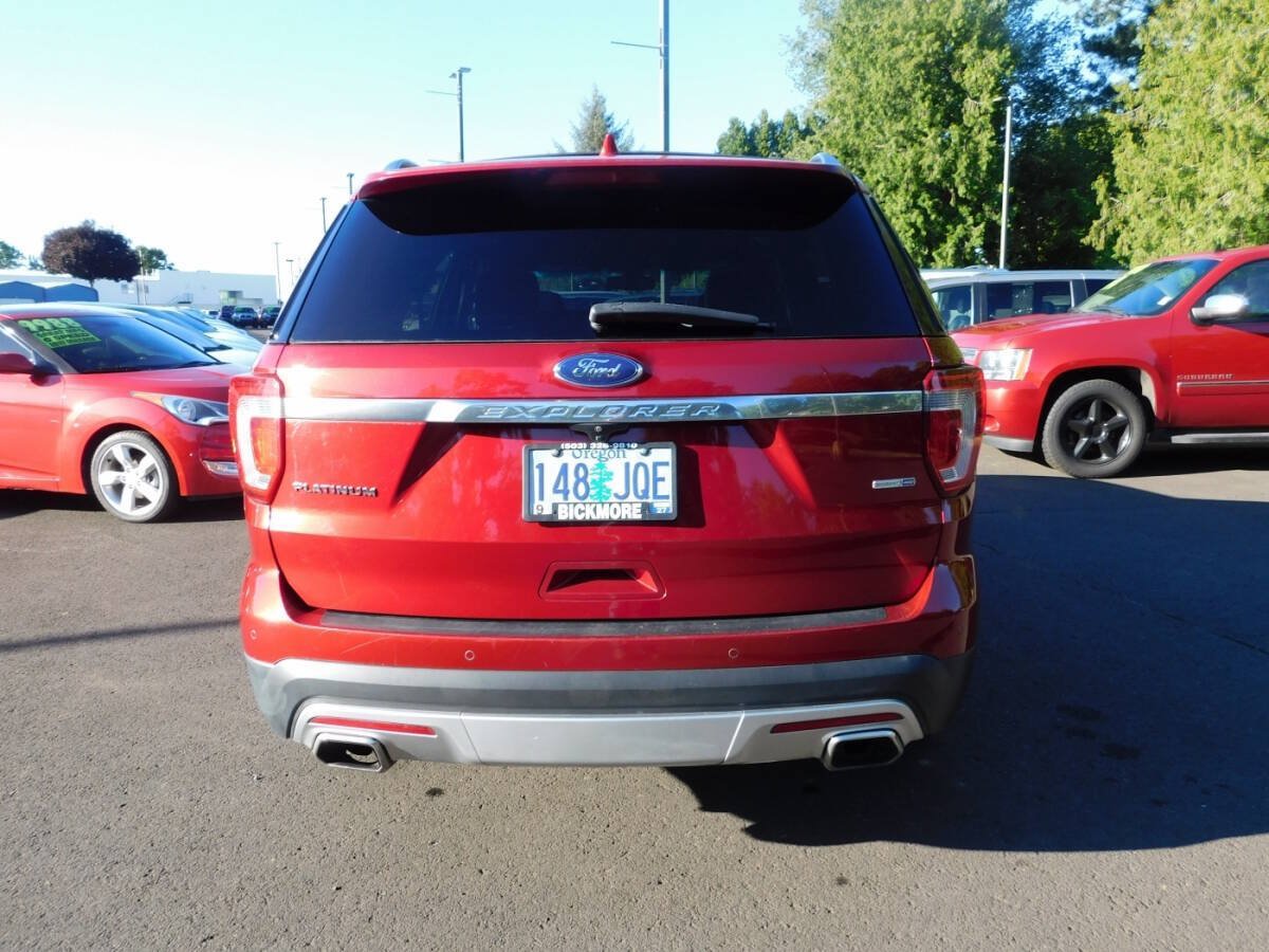 Used 2017 Ford Explorer Platinum AWD/4WD image 24