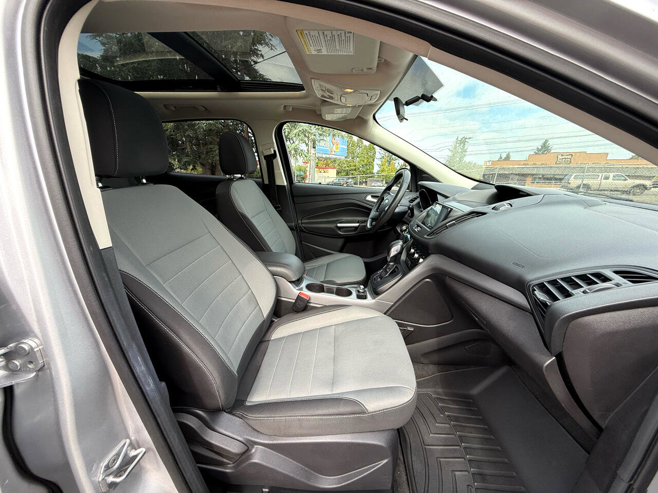 Used 2016 Ford Escape SE image 22