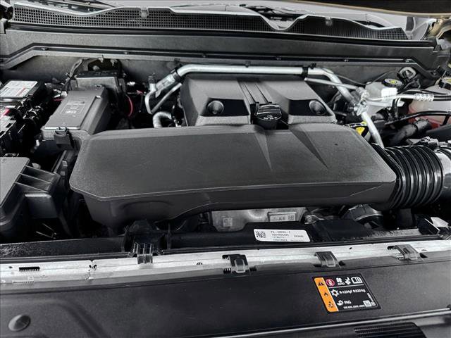 Used 2023 Chevrolet Colorado ZR2 w/ ZR2 Convenience Package III AWD/4WD image 22