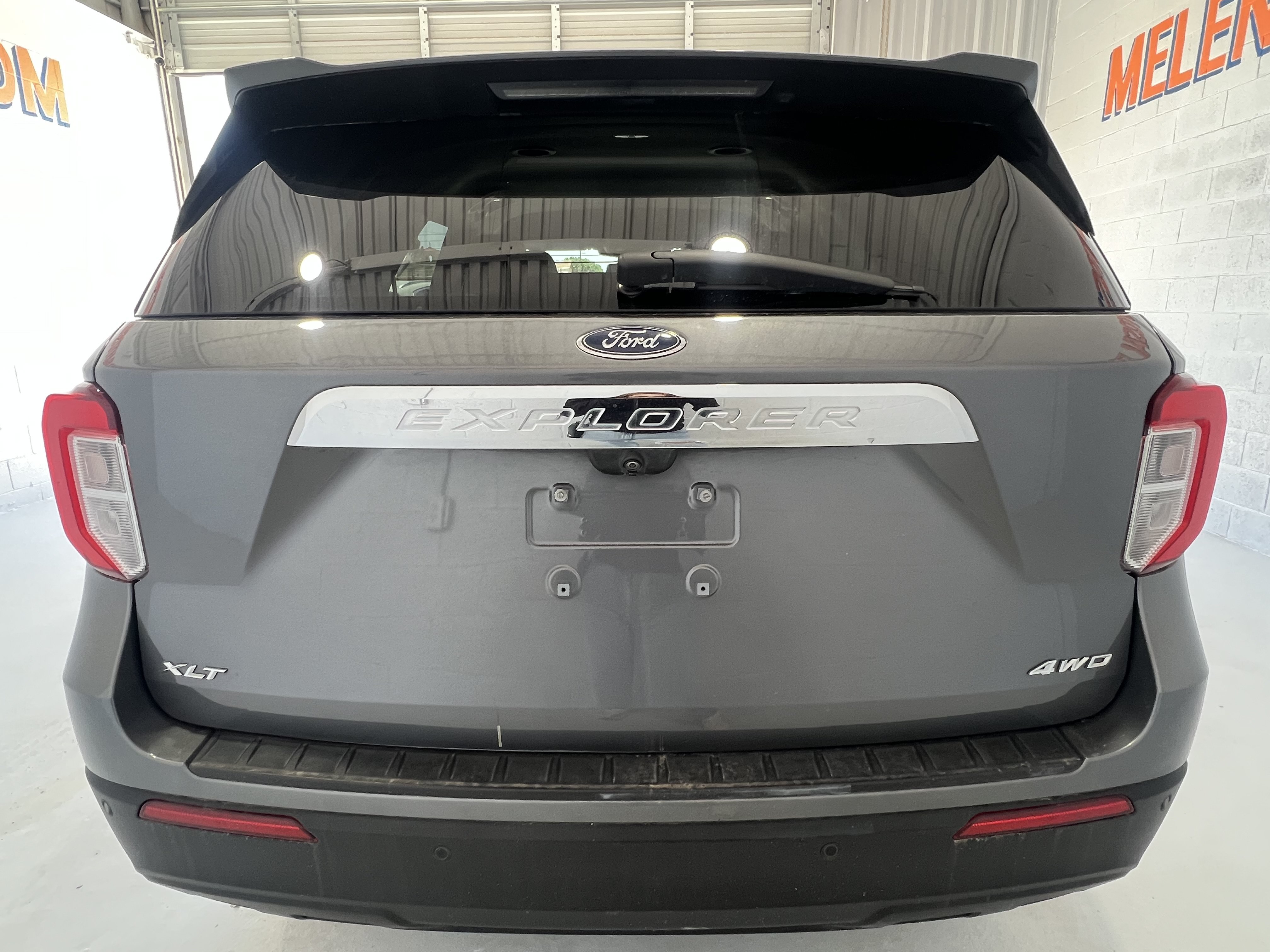 Used 2022 Ford Explorer XLT AWD/4WD image 4