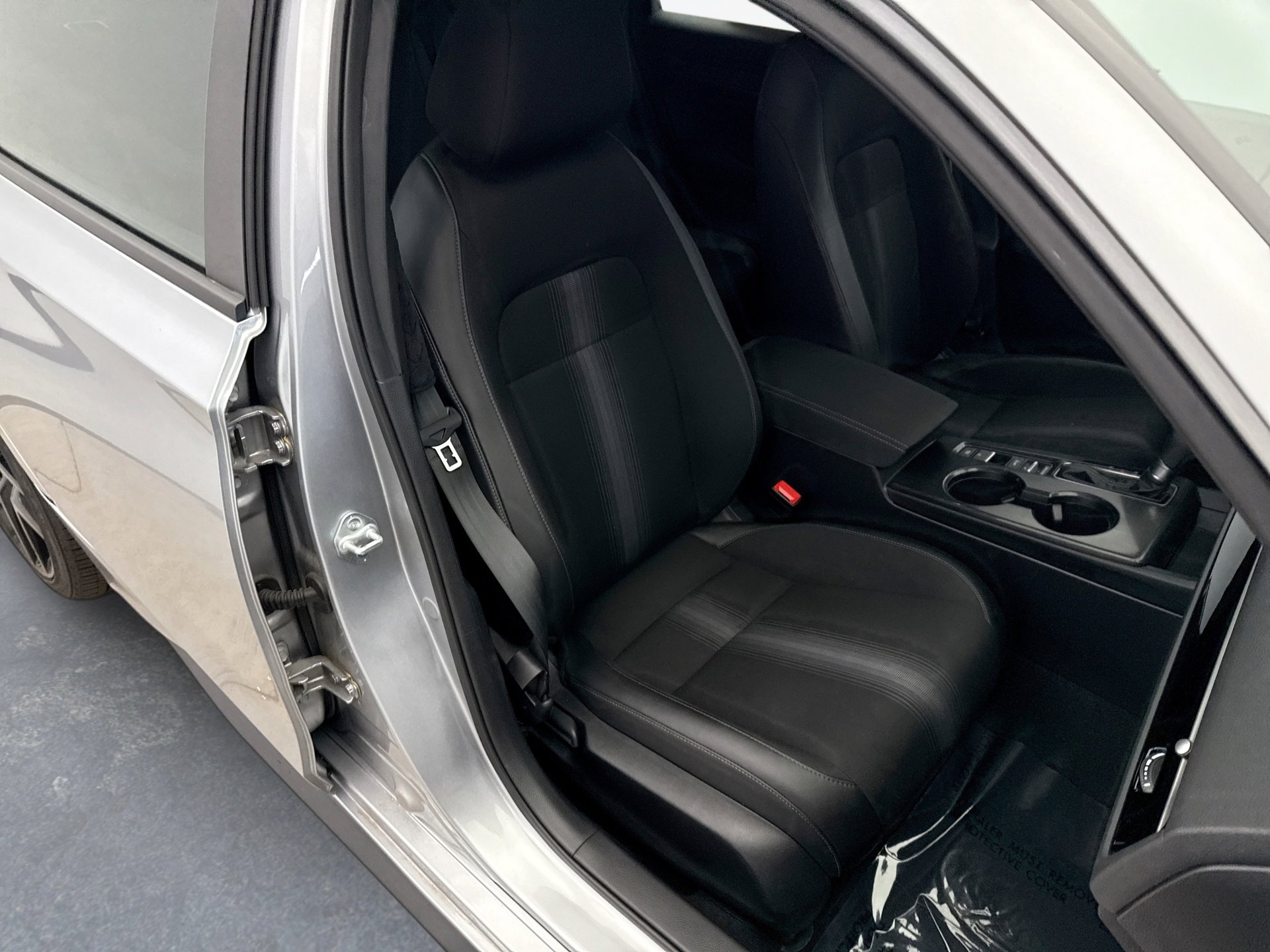 Used 2025 Honda Civic Sport image 16