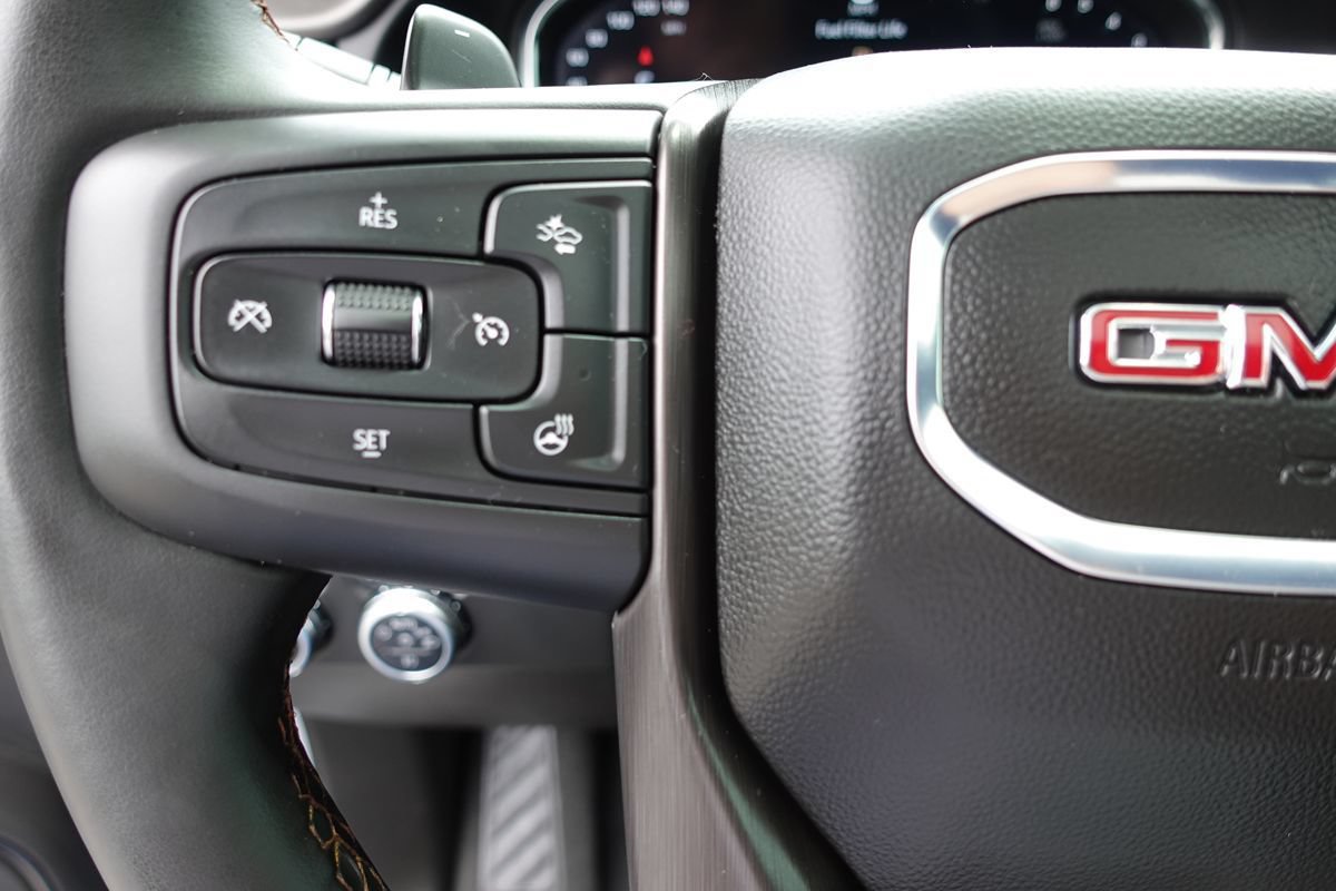 Used 2025 GMC Sierra 1500 AT4 w/ Technology Package AWD/4WD image 60