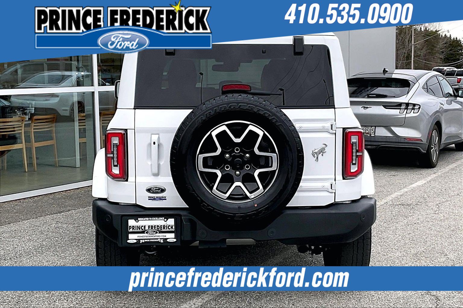 Used 2025 Ford Bronco Outer Banks image 4