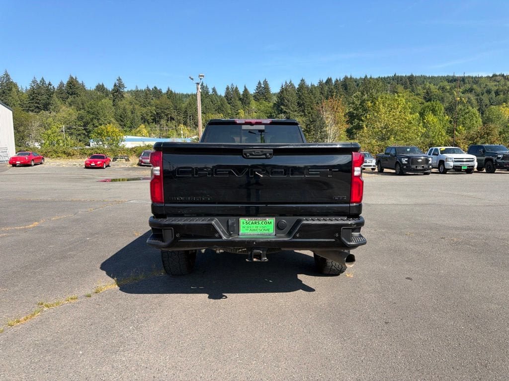 Used 2024 Chevrolet Silverado 3500 LTZ w/ LTZ Plus Package AWD/4WD image 7