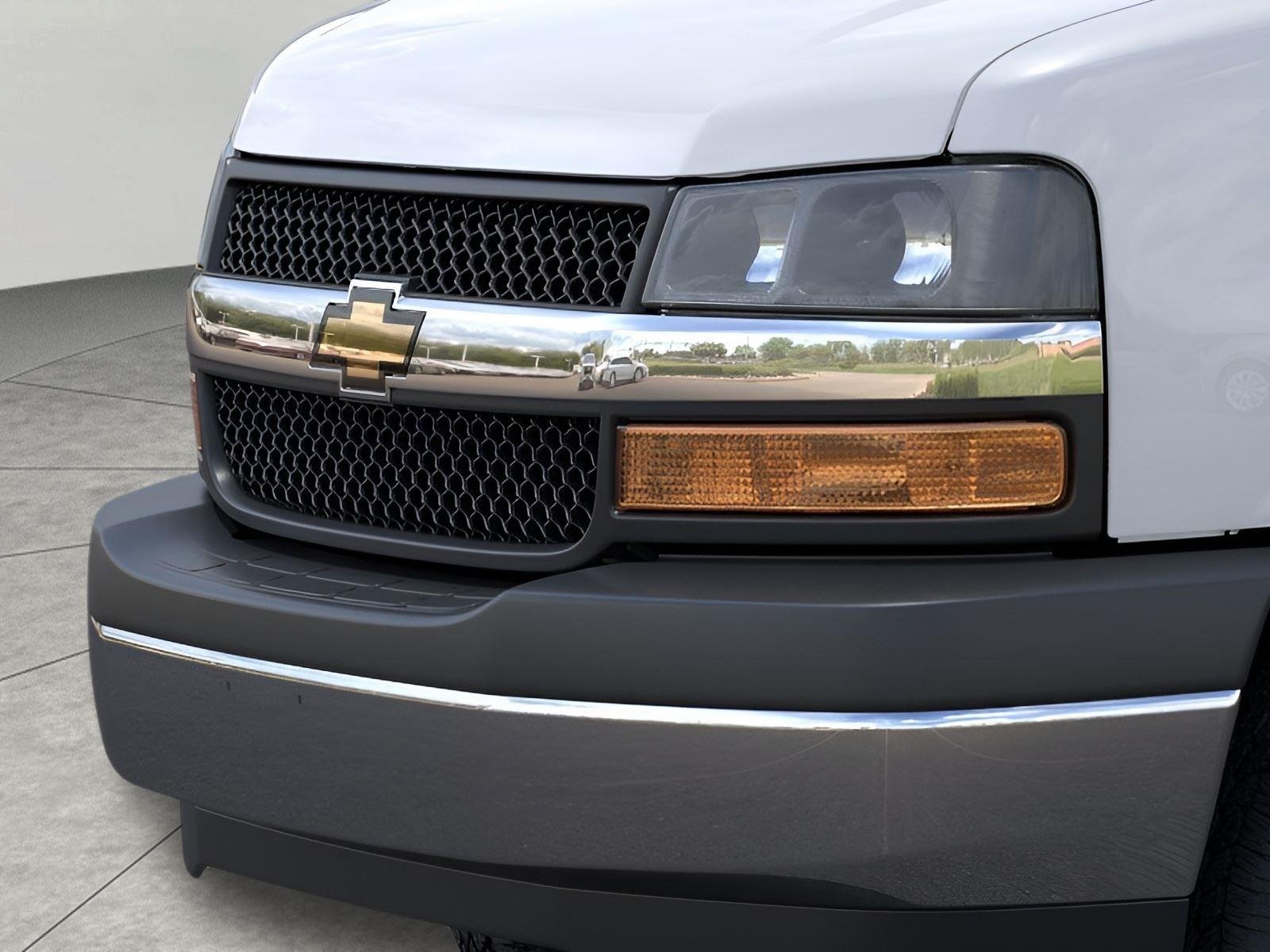 New 2025 Chevrolet Express 3500 w/ Power Convenience Package RWD image 21