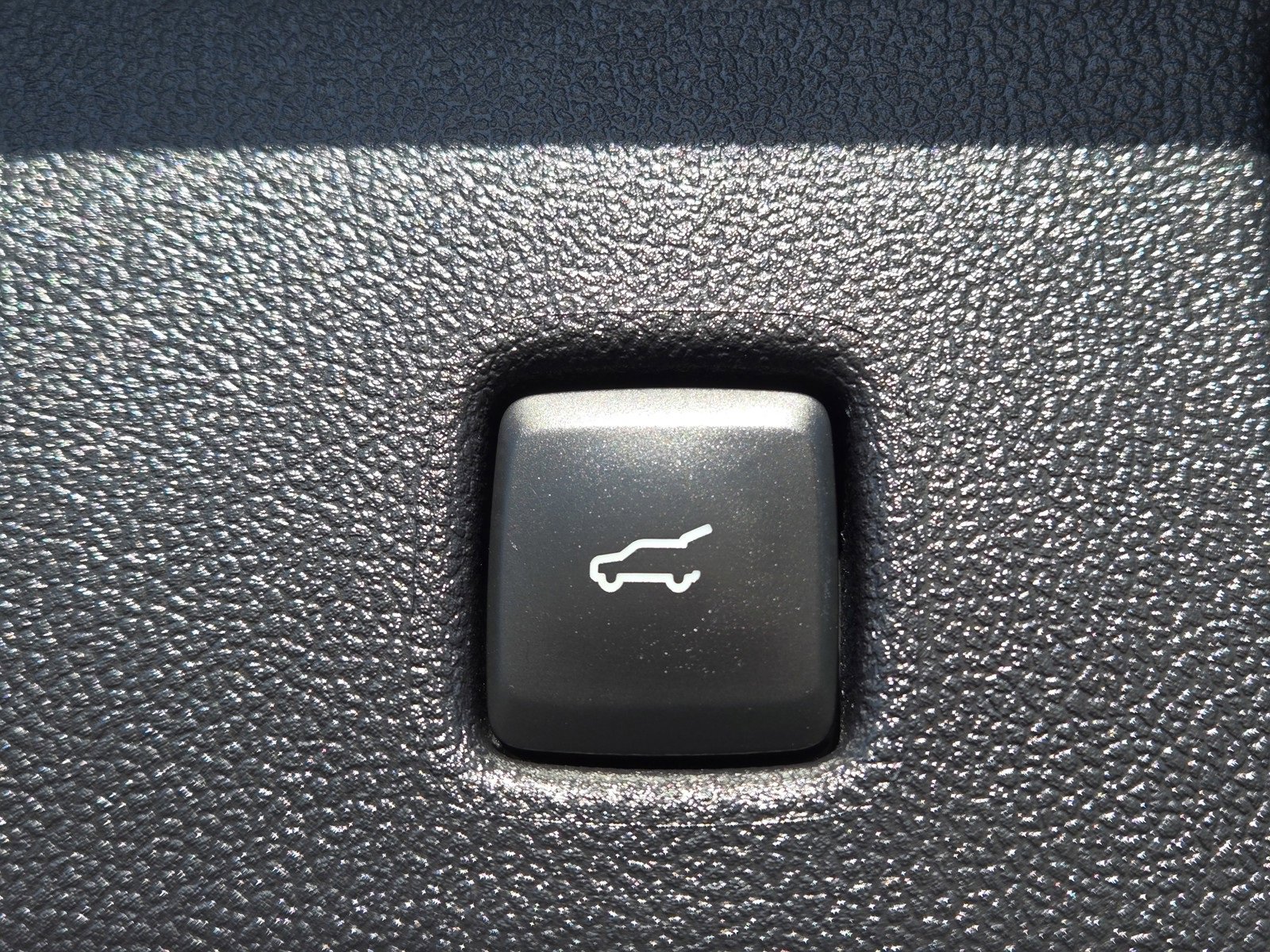 Used 2024 Ford Escape ST-Line image 10