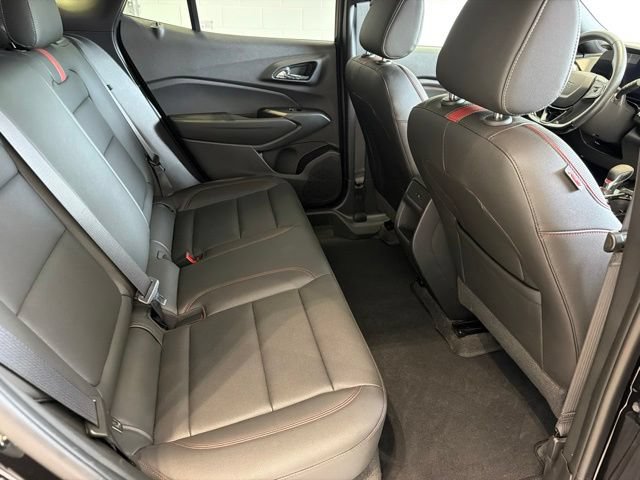 Certified 2025 Chevrolet Trax RS w/ Driver Confidence Package FWD image 9