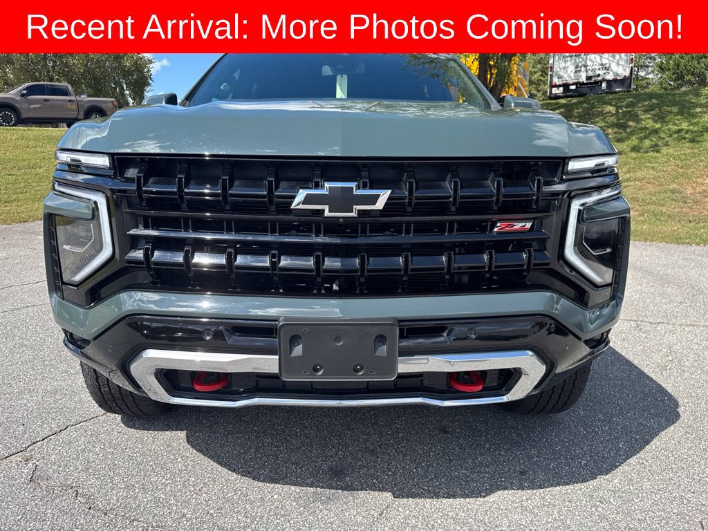 Used 2025 Chevrolet Tahoe Z71 w/ Comfort Package AWD/4WD image 18