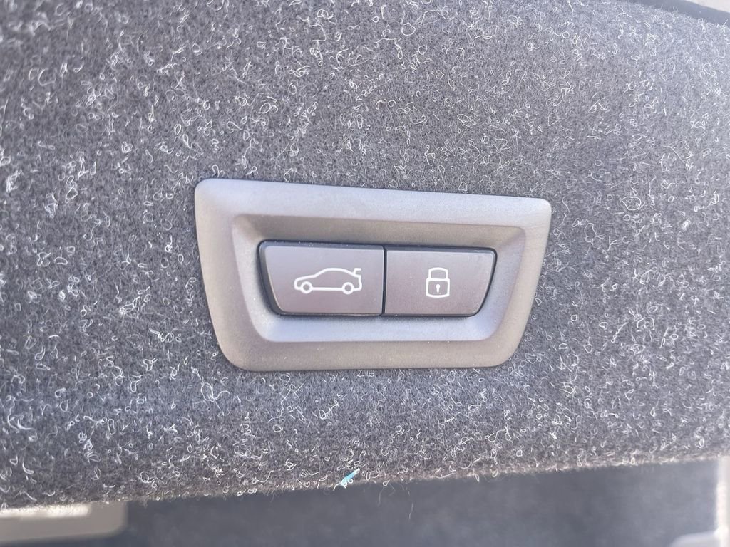 Used 2025 BMW 330i xDrive Sedan image 15