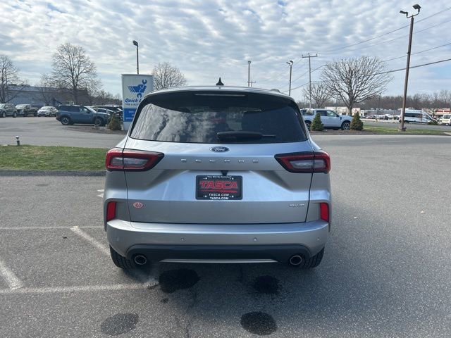 Used 2023 Ford Escape ST-Line w/ Tech Pack #1 AWD/4WD image 6