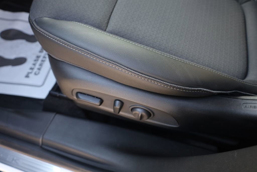 Used 2022 Buick Encore GX Select image 14