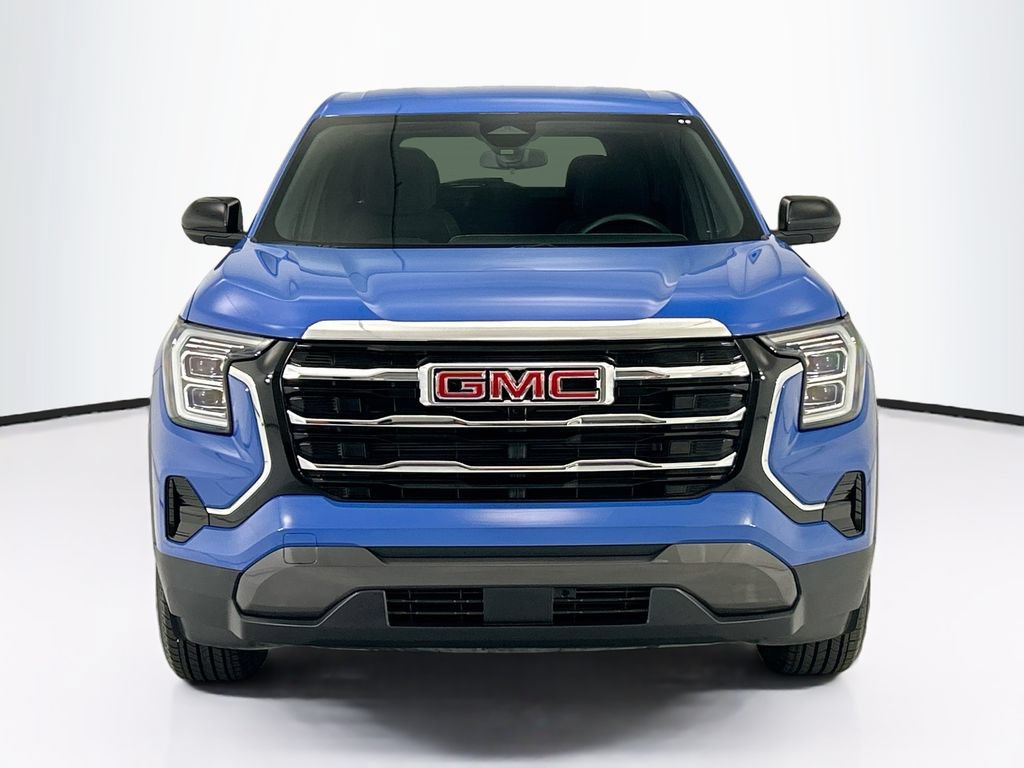 Used 2025 GMC Terrain Elevation AWD/4WD image 2