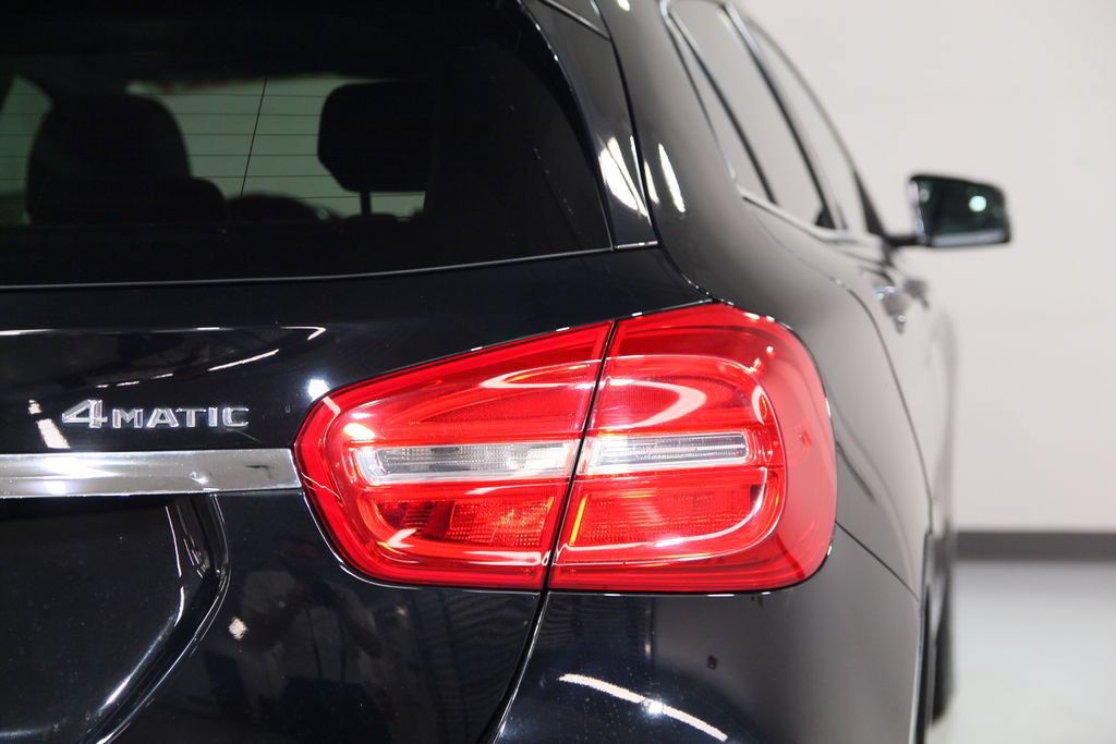 Used 2015 Mercedes-Benz GLA 250 4MATIC image 15