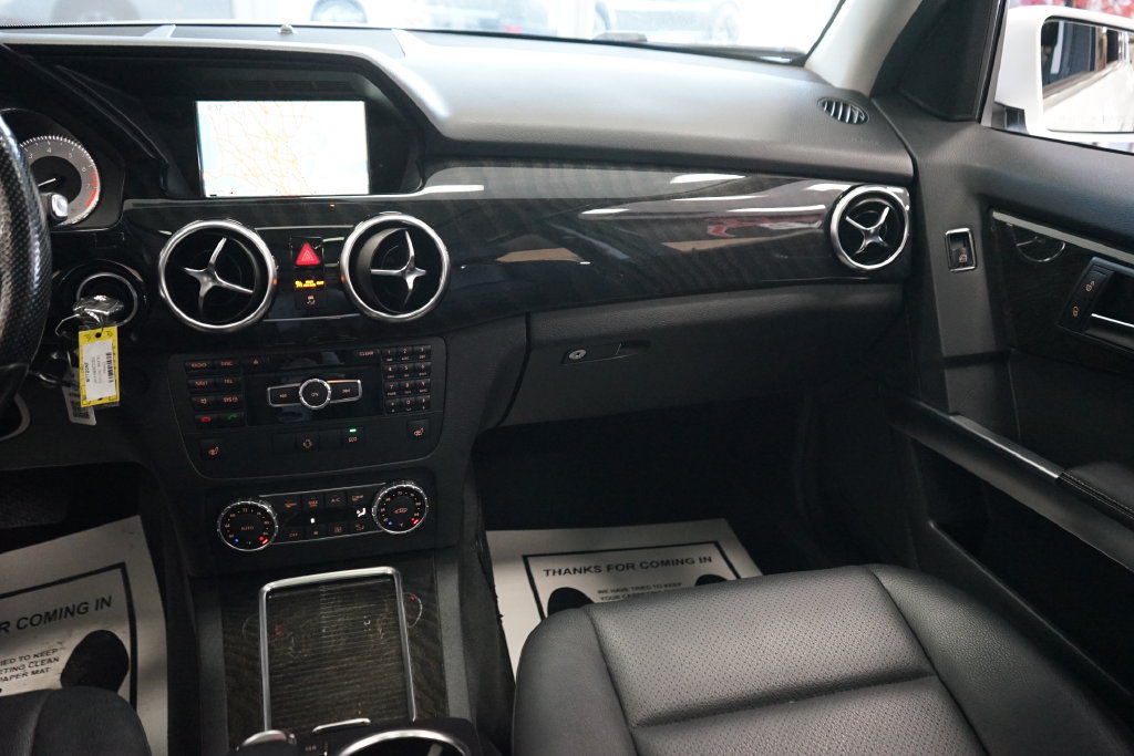 Used 2015 Mercedes-Benz GLK 350 4MATIC image 13