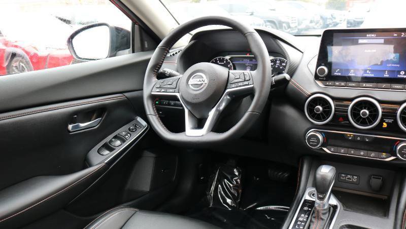 Used 2021 Nissan Sentra SR w/ SR Premium Package image 20