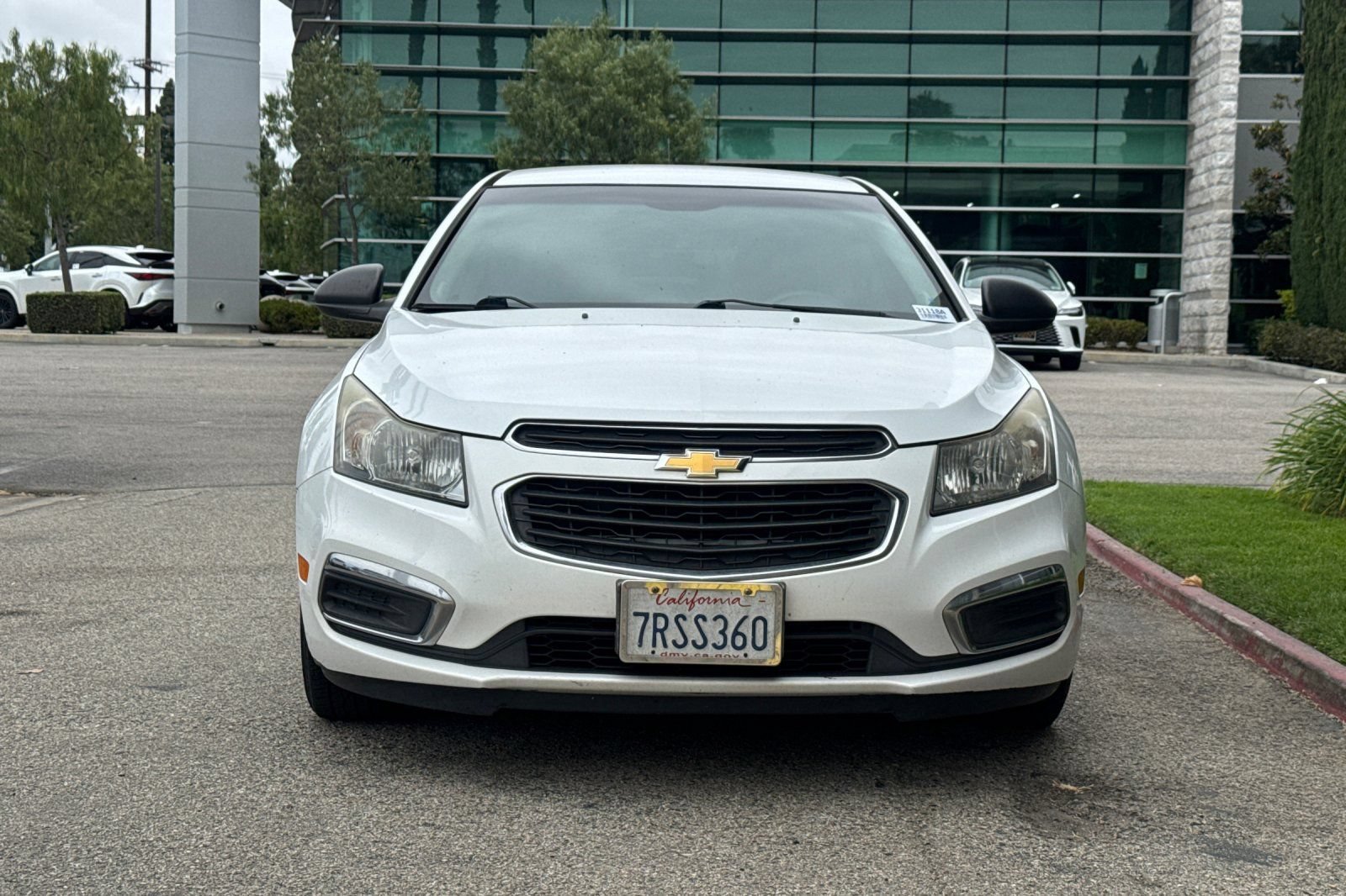 Used 2016 Chevrolet Cruze LS FWD image 3