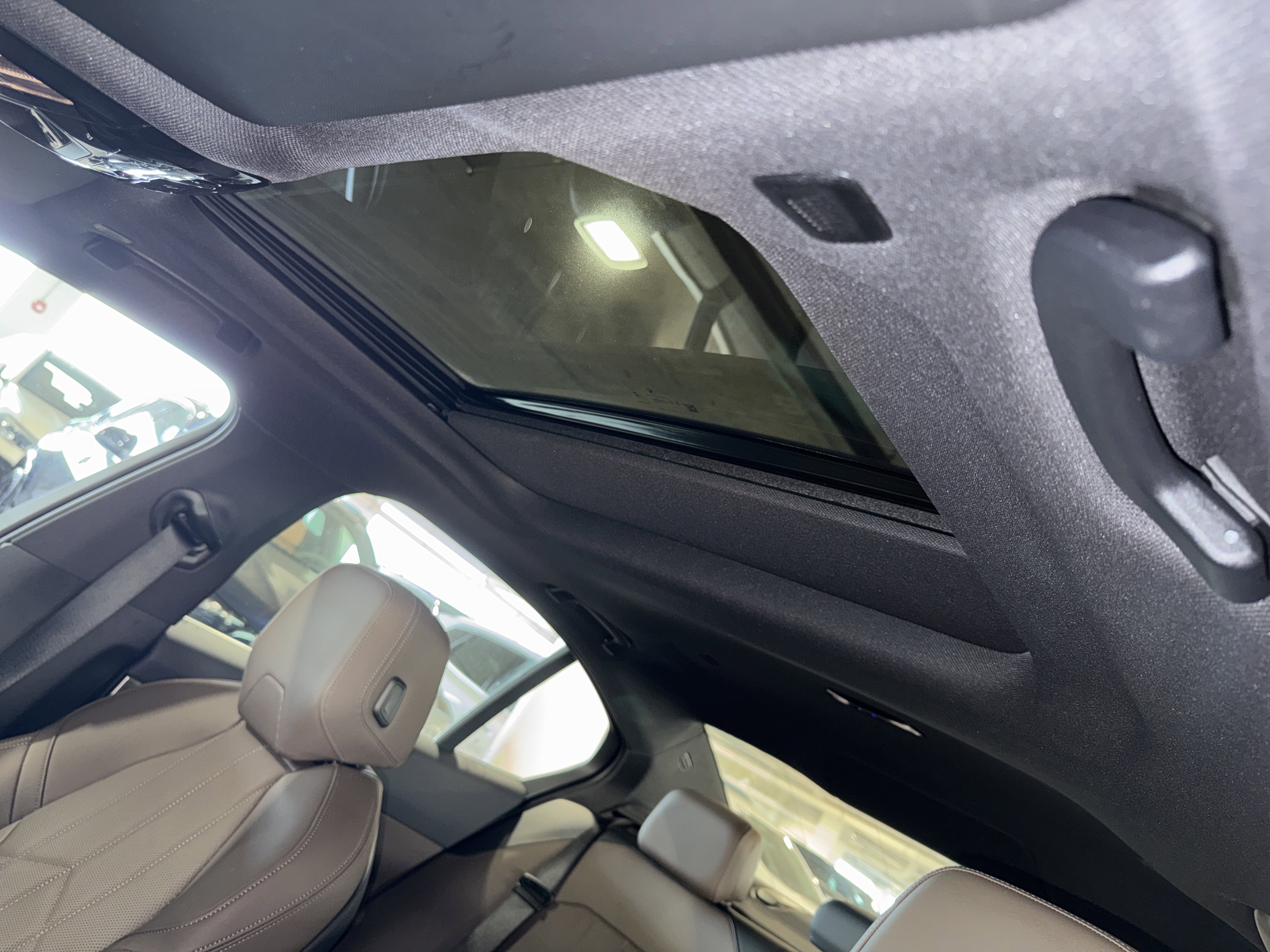 Certified 2025 BMW 530i image 32