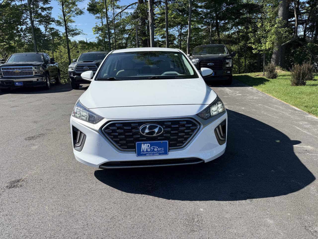 Used 2020 Hyundai Ioniq SEL image 3