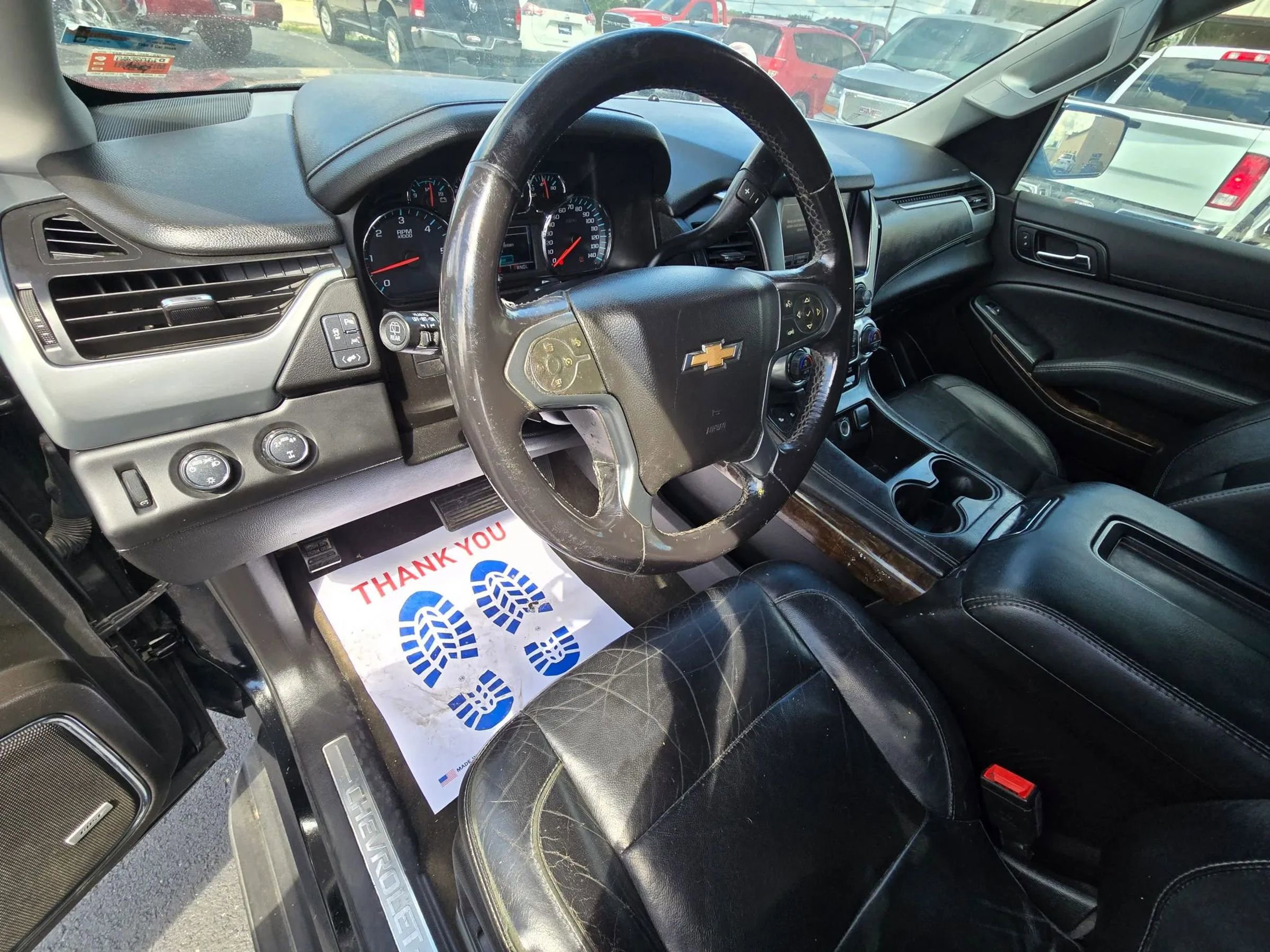 Used 2017 Chevrolet Suburban LT image 10