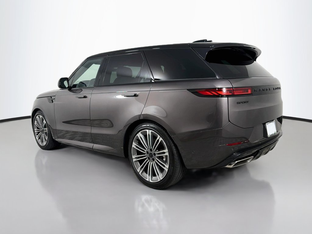 Used 2026 Land Rover Range Rover Sport Dynamic SE AWD/4WD image 7