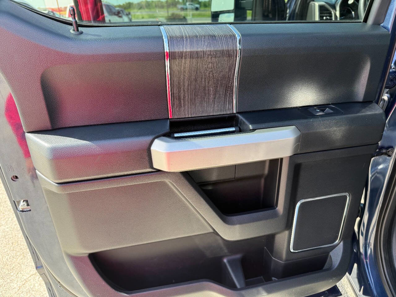 Used 2020 Ford F250 Lariat w/ Lariat Ultimate Package image 15