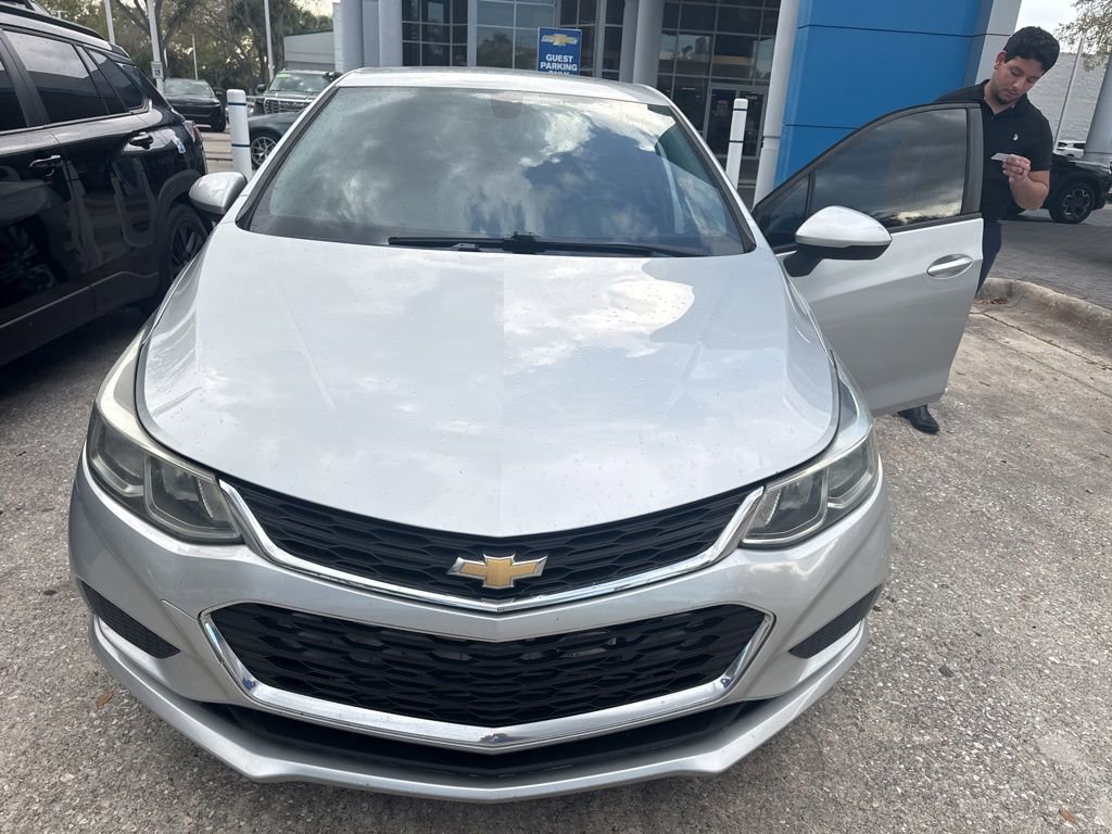 Used 2017 Chevrolet Cruze LS FWD image 2