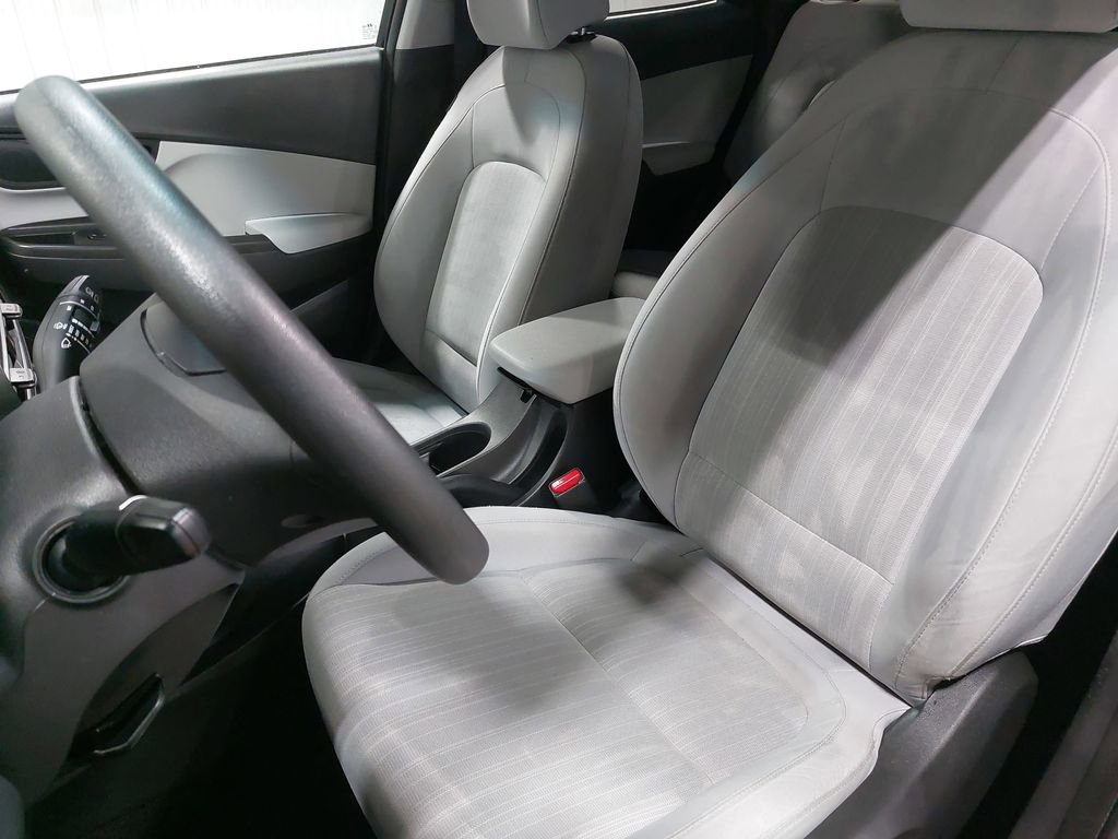 Used 2023 Hyundai Kona SEL image 14