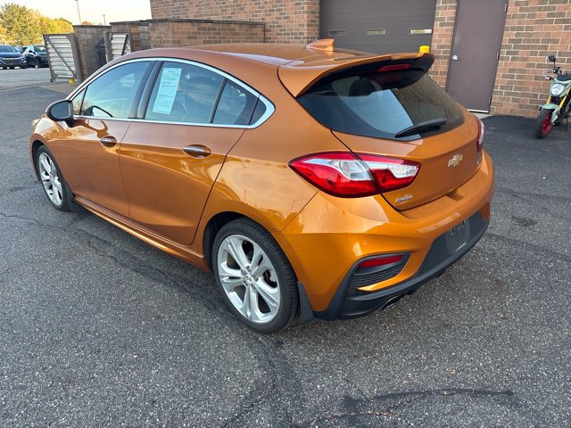 Used 2017 Chevrolet Cruze Premier FWD image 4
