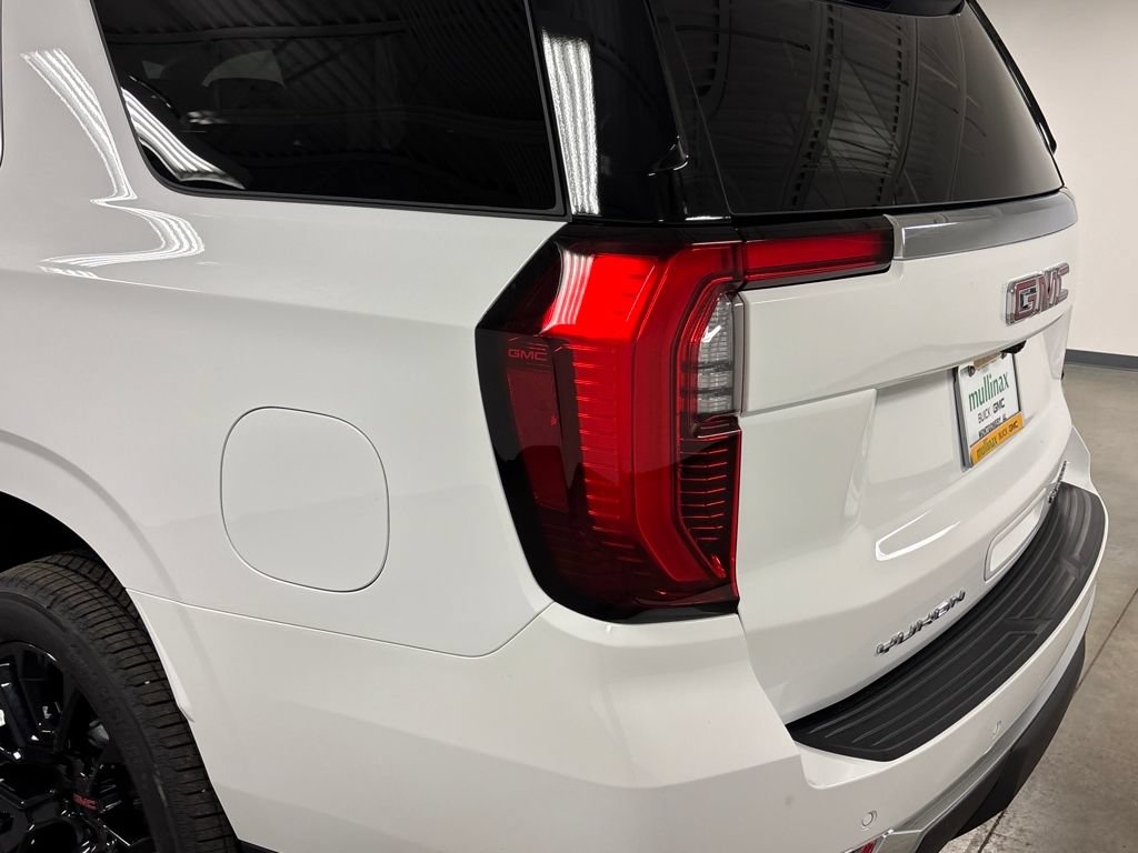 New 2026 GMC Yukon Elevation AWD/4WD image 13