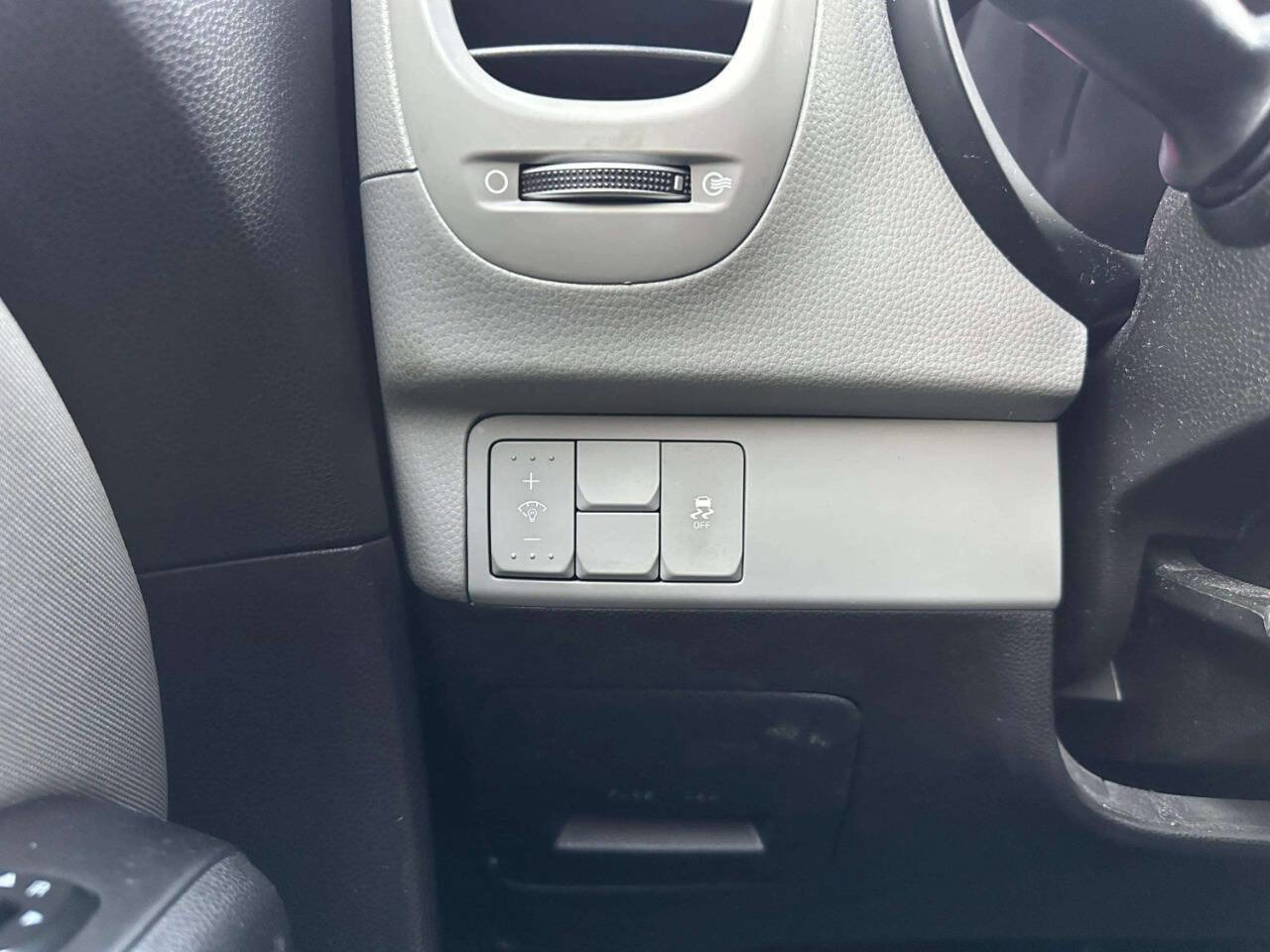 Used 2014 Kia Soul + w/ UVO w/Eservices Package image 23