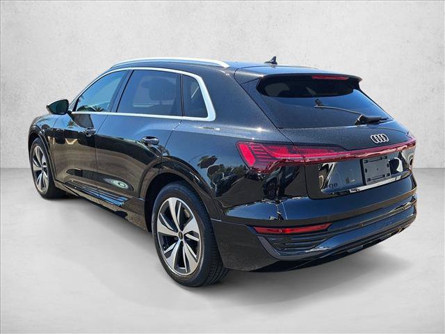 Used 2024 Audi Q8 e-tron Premium Plus w/ Premium Plus Package AWD/4WD image 8
