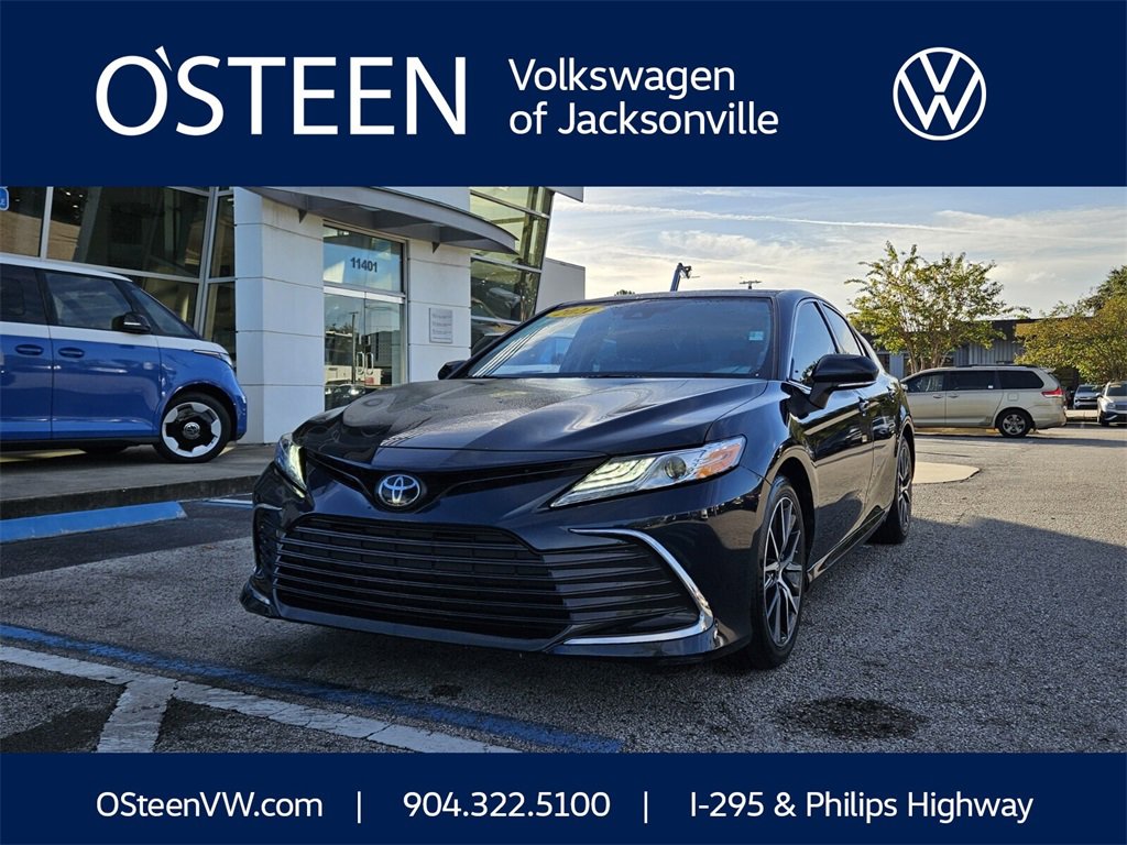 Used 2021 Toyota Camry XLE