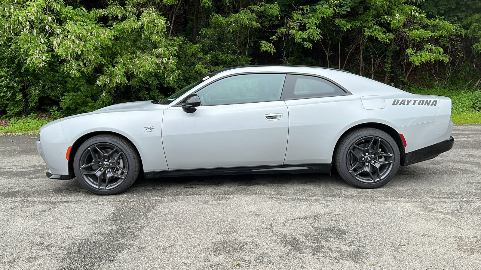 New 2024 Dodge Charger R/T w/ Plus Group image 6