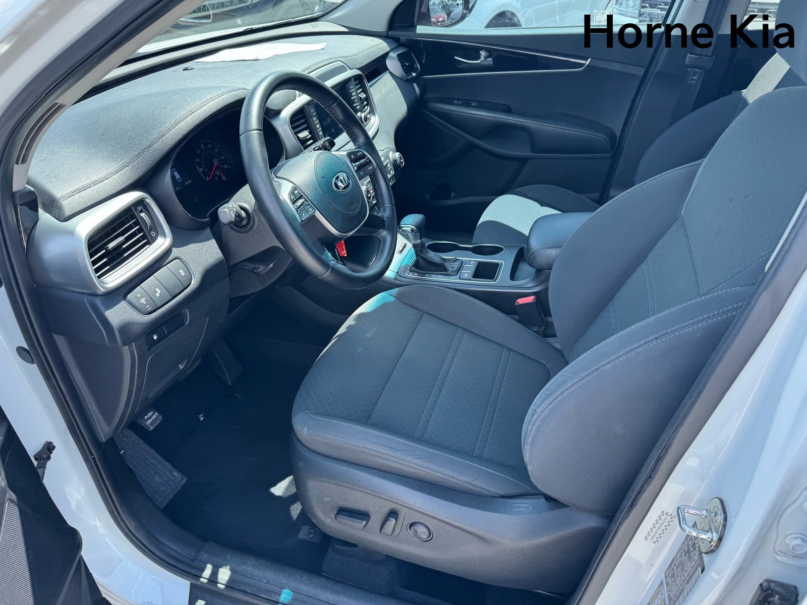 Used 2020 Kia Sorento LX w/ LX I4 Convenience Package FWD image 9