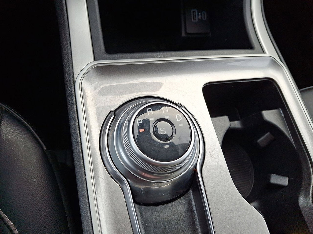 Certified 2024 Ford Edge SEL image 12