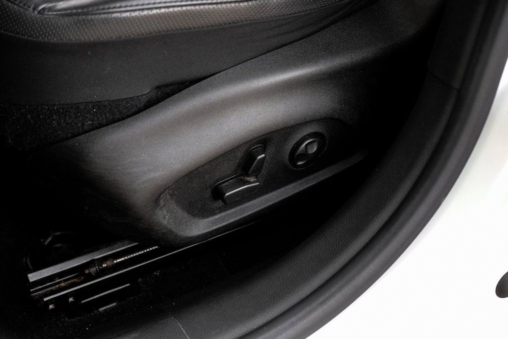 Used 2021 Jeep Renegade Limited image 45