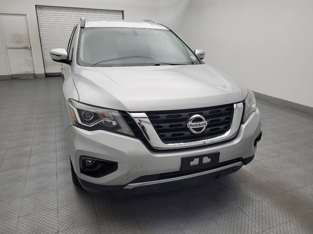 Used 2019 Nissan Pathfinder SV FWD image 14