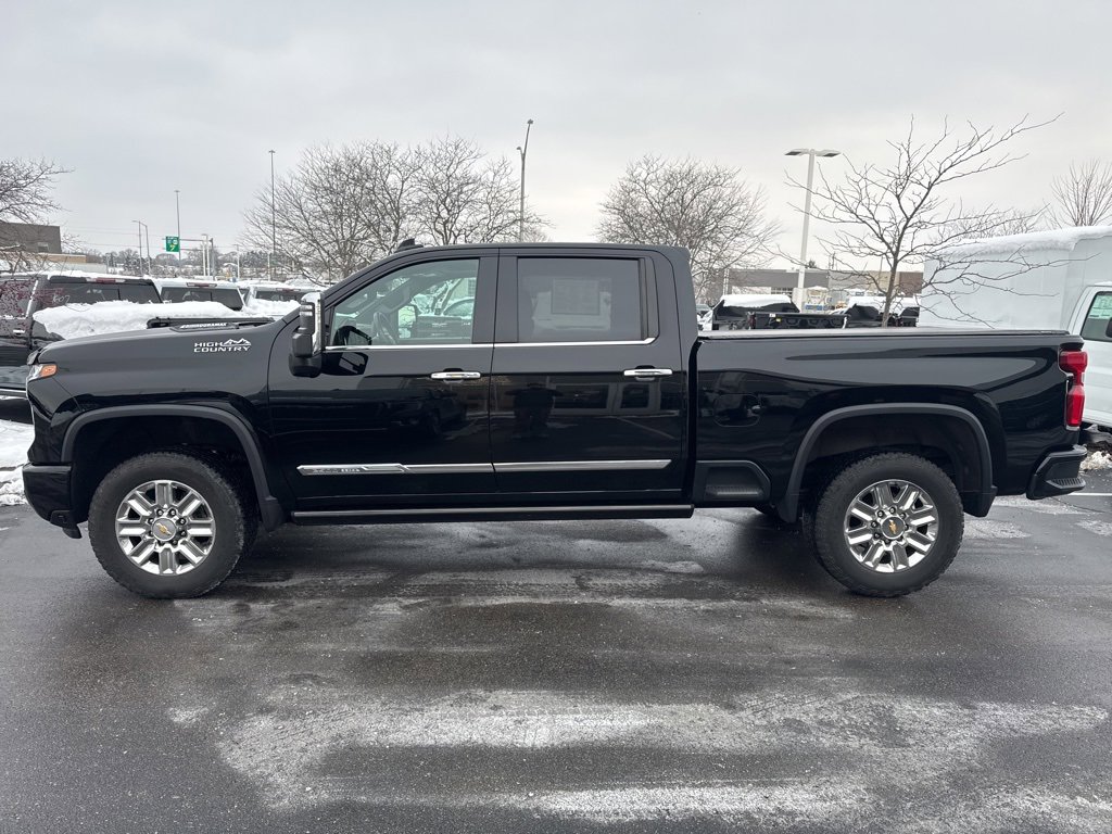 Certified 2024 Chevrolet Silverado 2500 High Country w/ Technology Package image 4