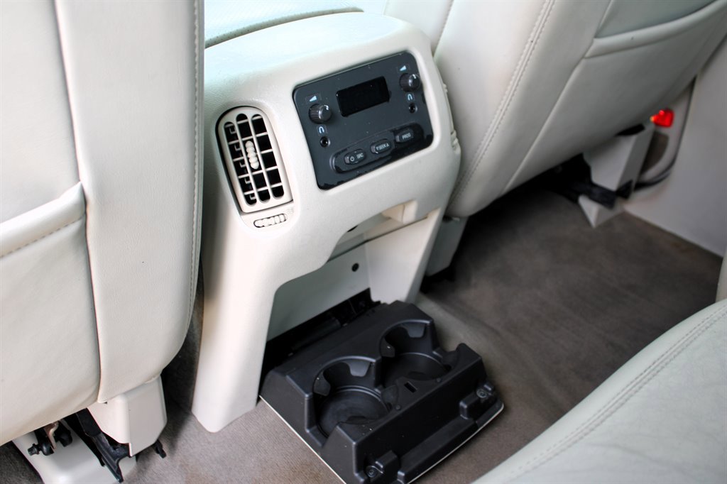 Used 2006 Cadillac Escalade EXT image 32