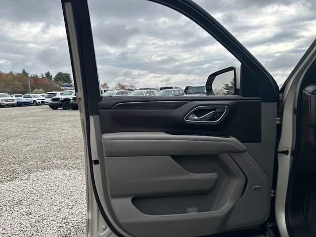 Used 2021 Chevrolet Suburban Z71 AWD/4WD image 26