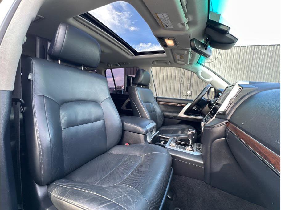 Used 2016 Toyota Land Cruiser 4WD - OME Lift + Modified - No image 15