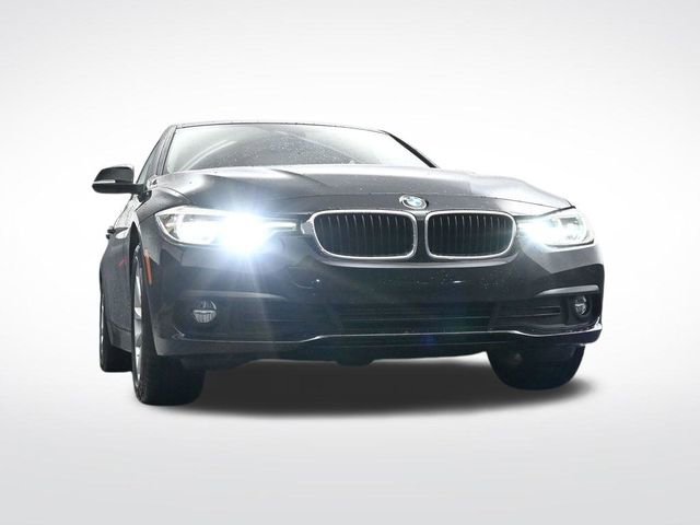 Used 2018 BMW 320i Sedan image 41
