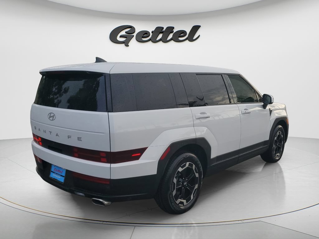 Used 2026 Hyundai Santa Fe SE FWD image 5