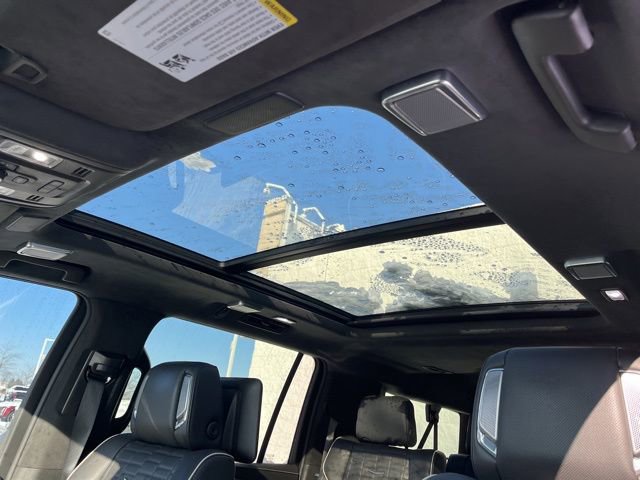 Used 2021 Cadillac Escalade ESV Sport Platinum image 16